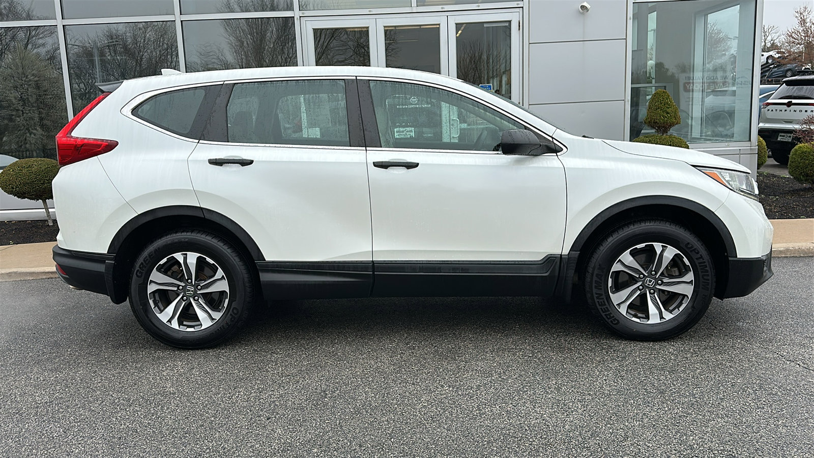 Used 2017 Honda CR-V LX image 28
