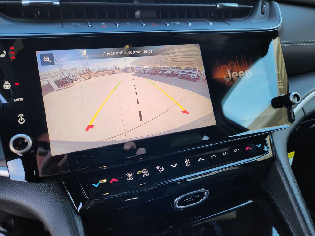 New 2026 Jeep Grand Cherokee Altitude image 16