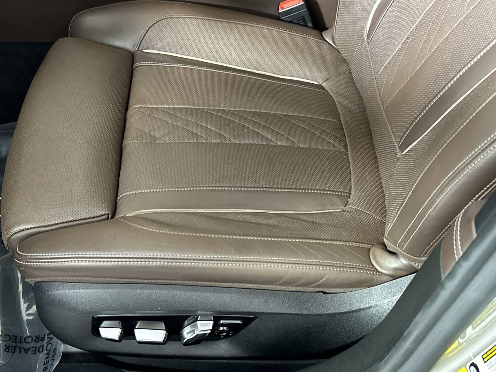 Used 2019 BMW 750i xDrive w/ Executive Package image 12