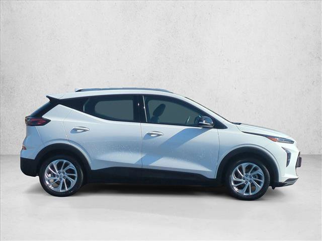 Used 2023 Chevrolet Bolt EUV LT image 4