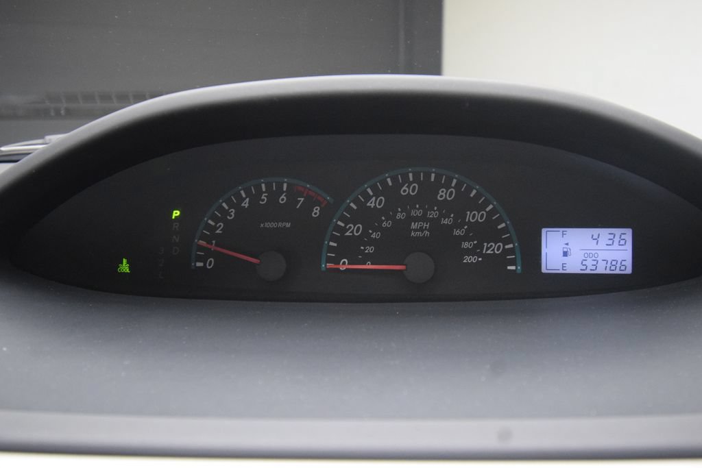 Used 2010 Toyota Yaris Sedan FWD image 15