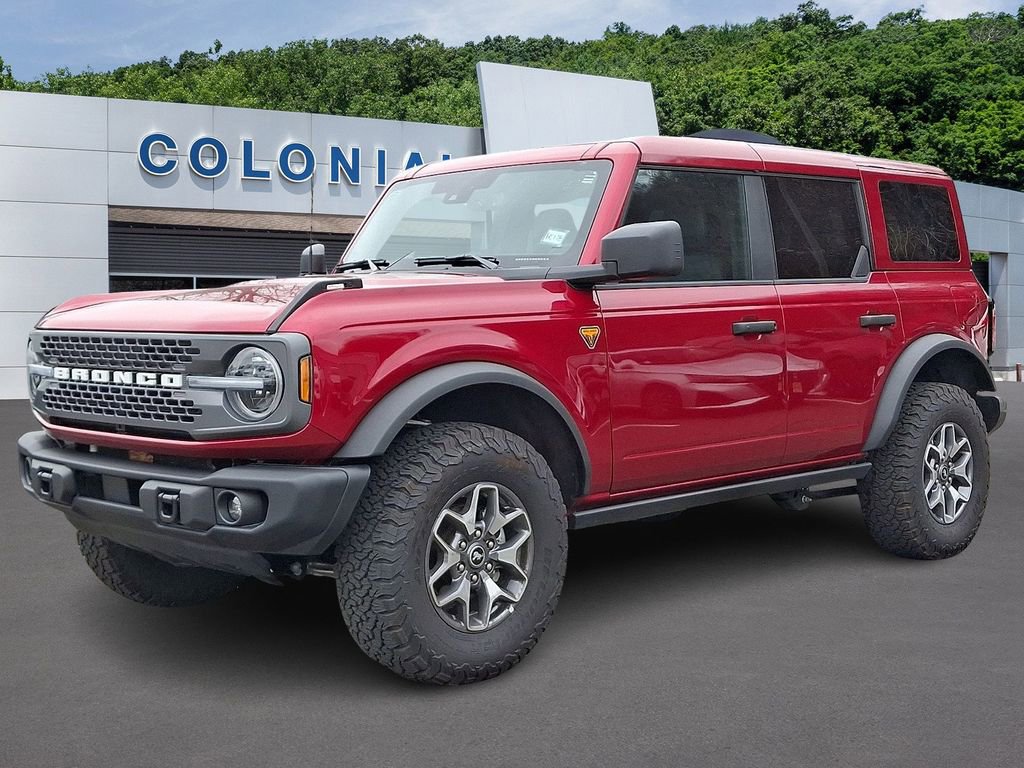 Certified 2025 Ford Bronco Badlands image 3