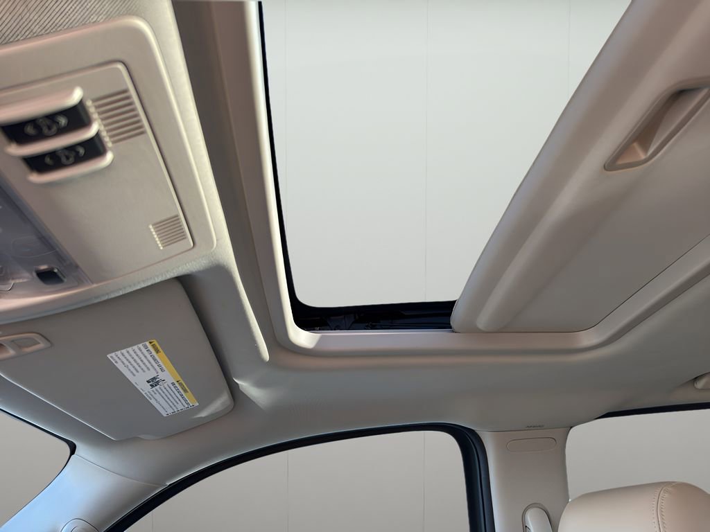 Used 2012 Chevrolet Silverado 1500 LTZ w/ LTZ White Diamond Edition image 15