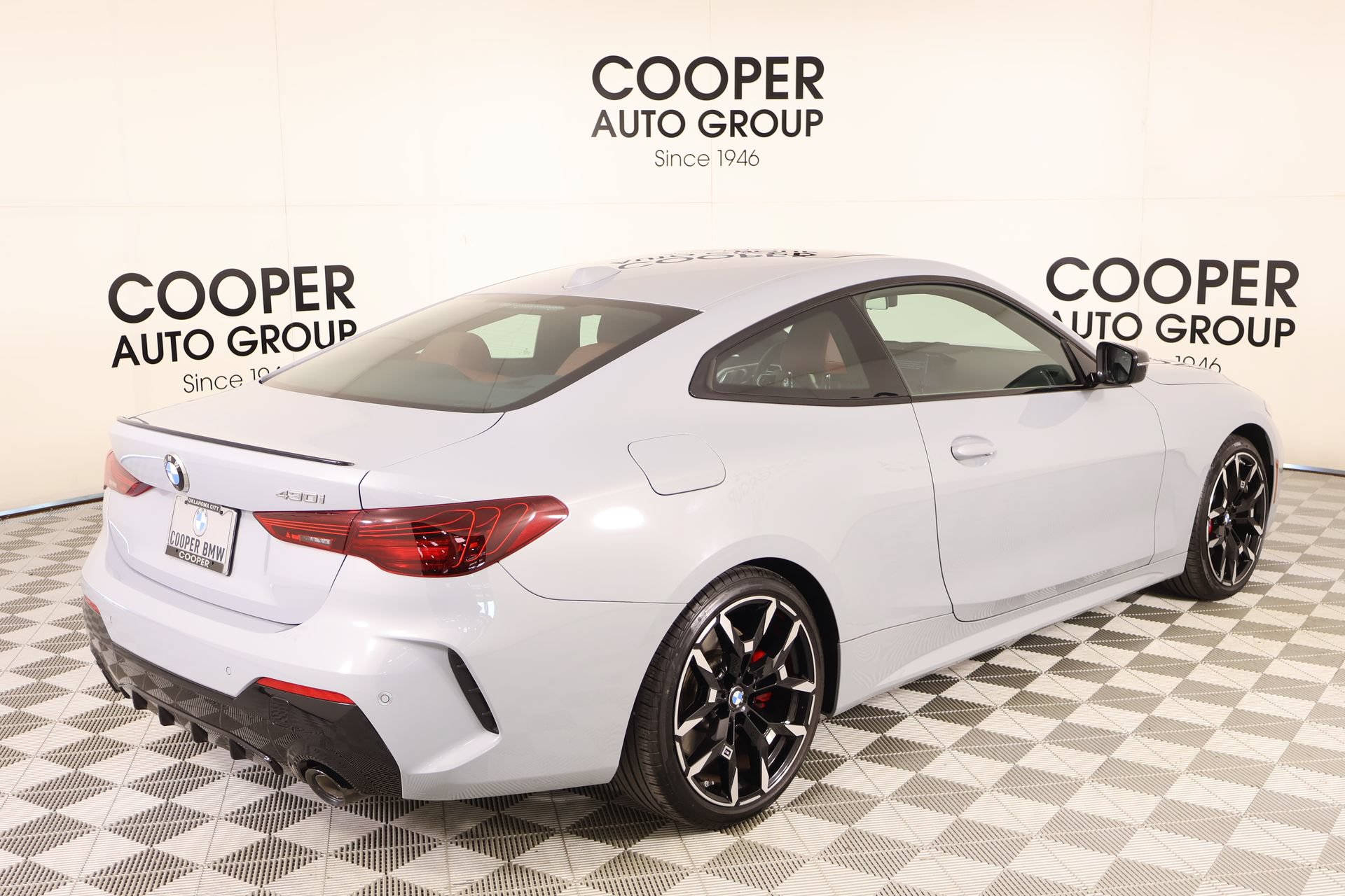 Used 2025 BMW 430i xDrive Coupe w/ M Sport Package AWD/4WD image 21