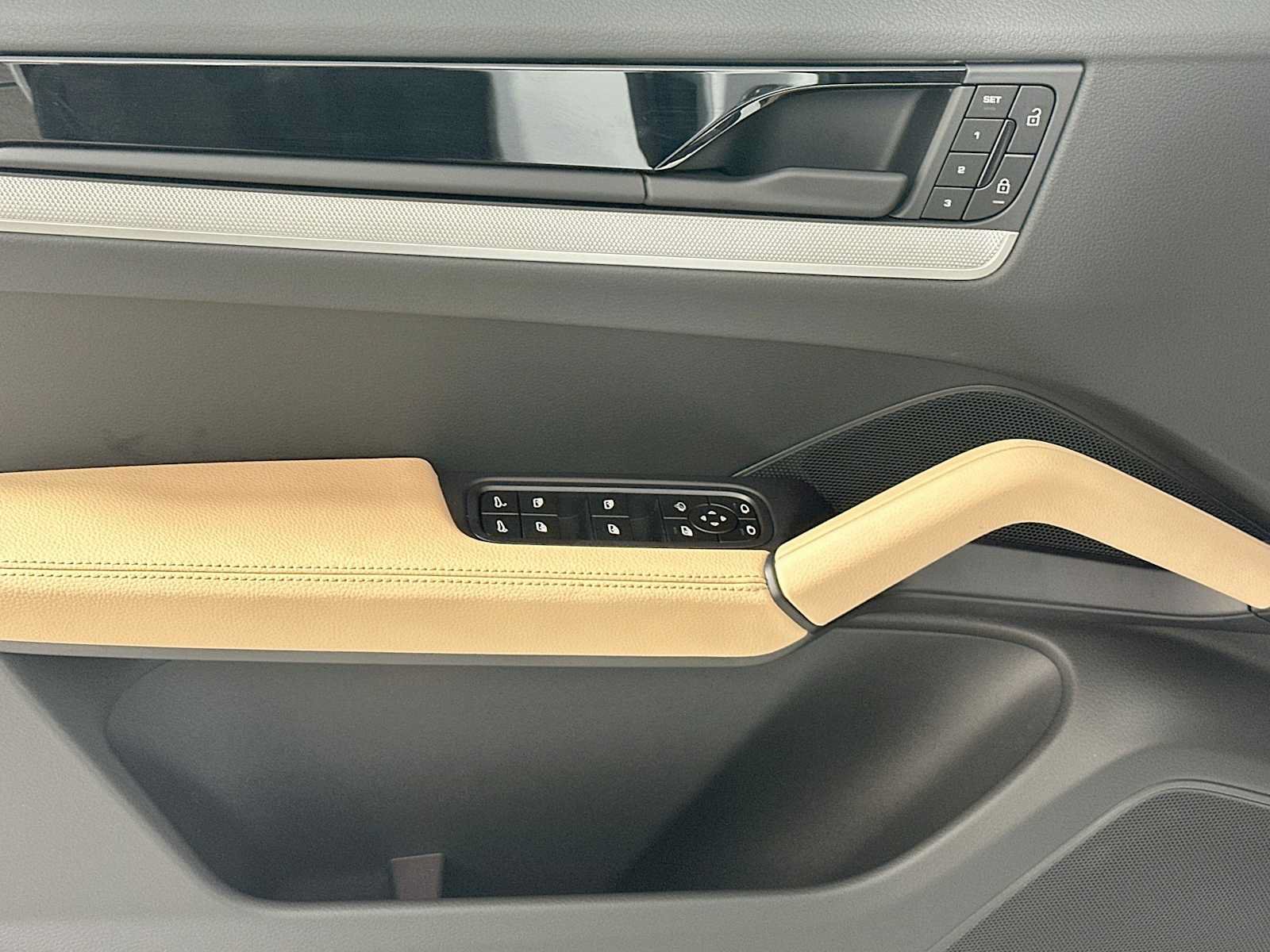 New 2026 Porsche Cayenne AWD/4WD image 11