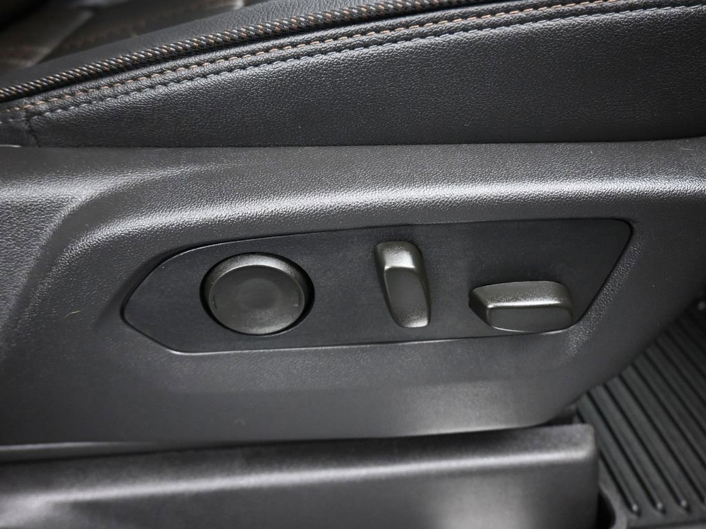 Used 2025 Chevrolet Silverado 2500 High Country image 54