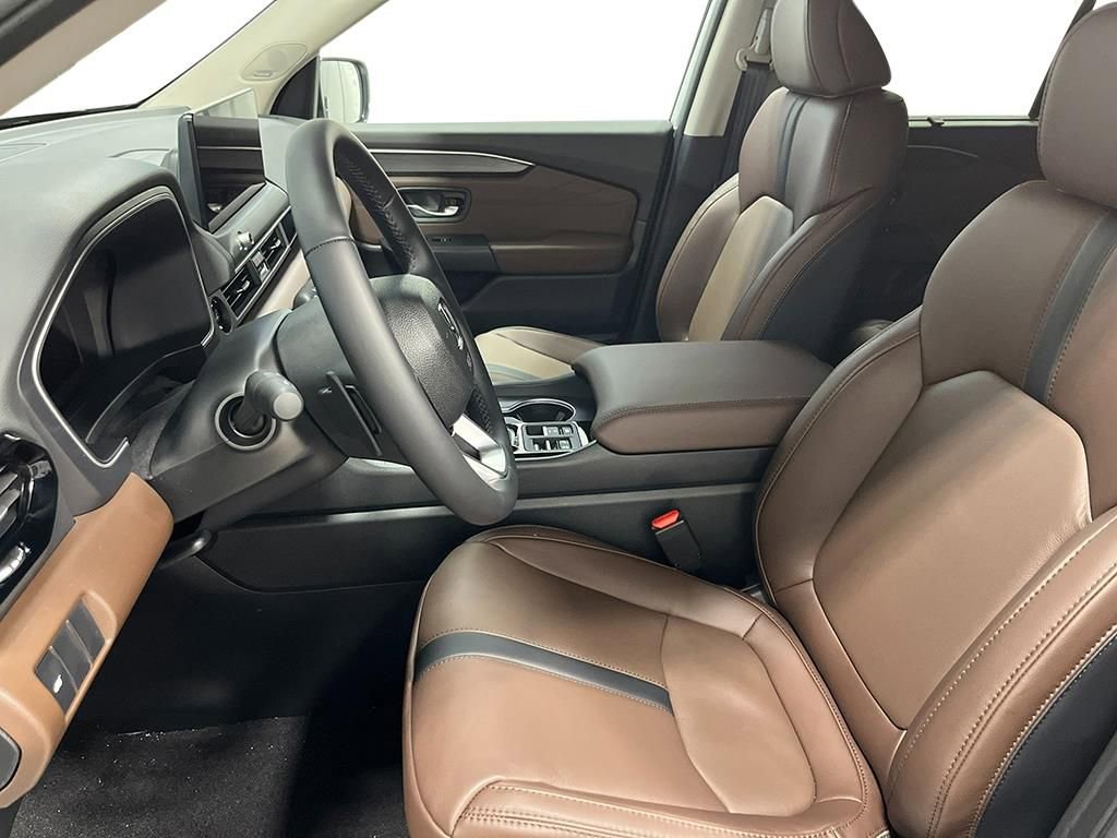 New 2026 Honda Pilot Touring image 9