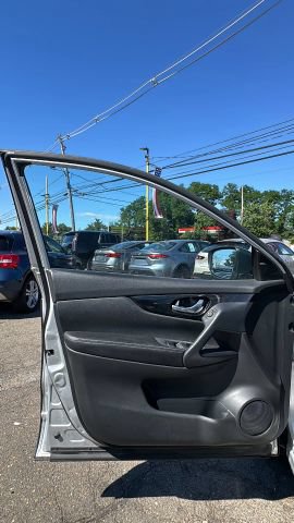 Used 2022 Nissan Rogue Sport SV AWD/4WD image 9