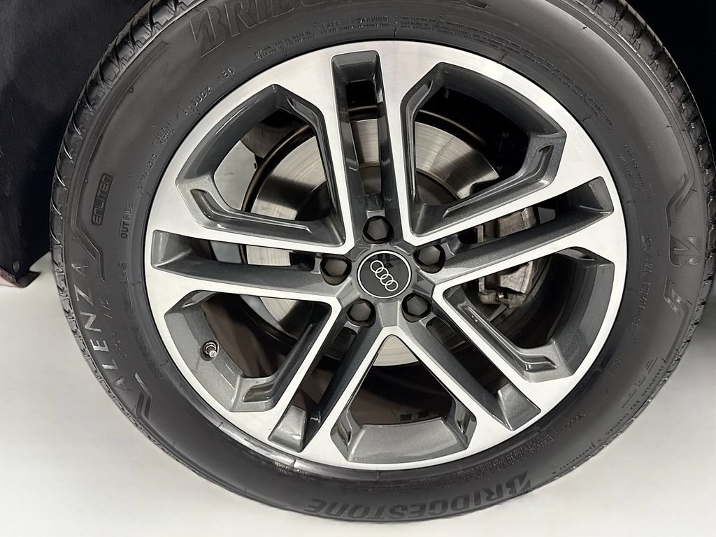 Used 2025 Audi Q5 Premium w/ Premium Plus AWD/4WD image 33