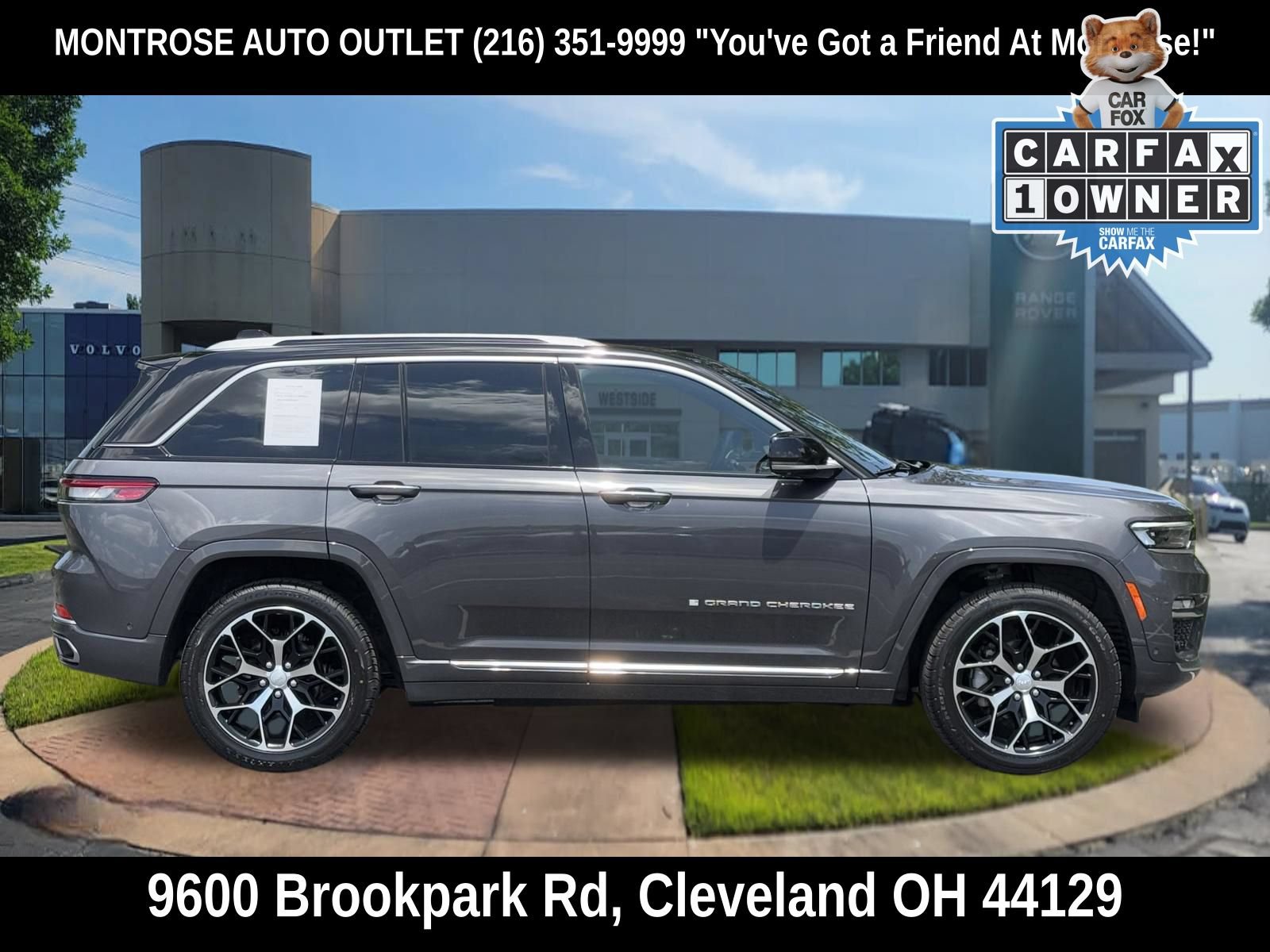 Used 2022 Jeep Grand Cherokee Summit AWD/4WD image 3