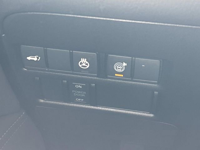 Used 2024 Nissan Armada Platinum w/ Captain's Chairs Package image 33