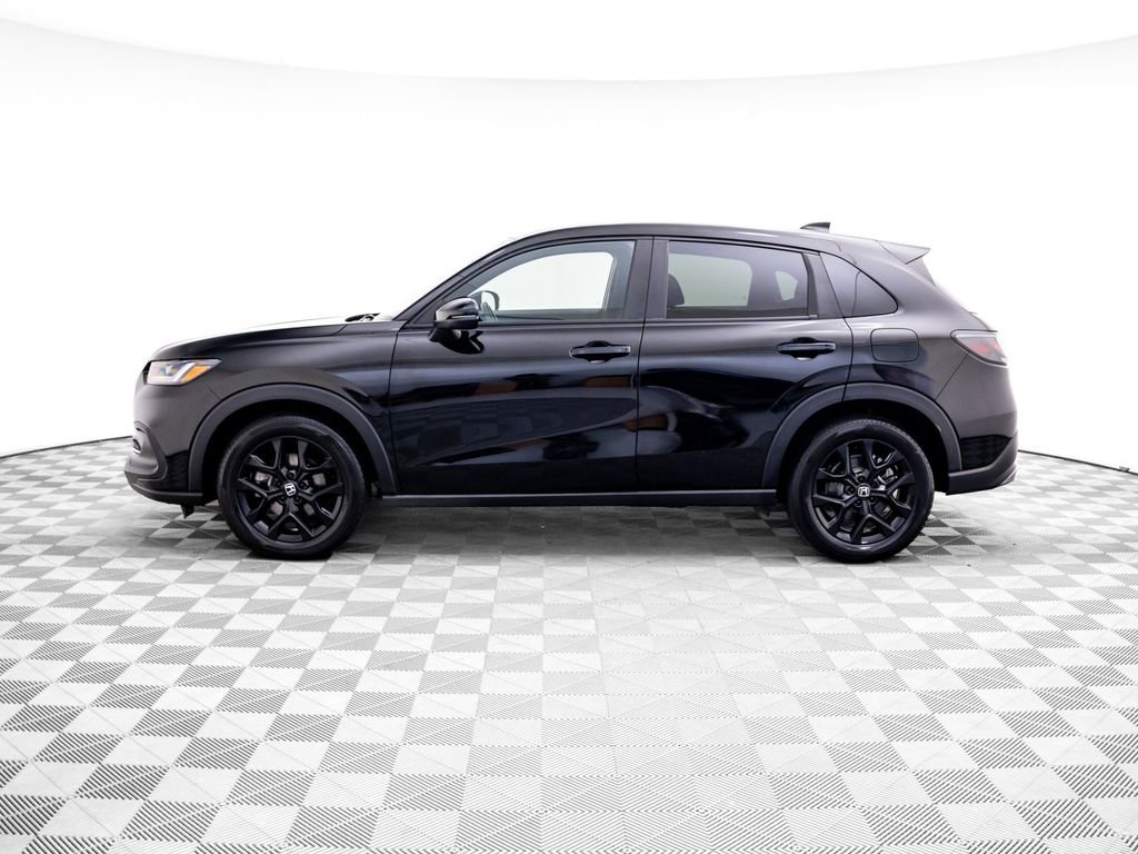 Used 2024 Honda HR-V Sport image 2
