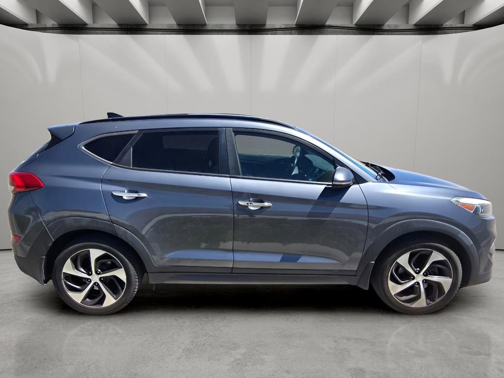 Used 2016 Hyundai Tucson Limited w/ Option Group 03 AWD/4WD image 7