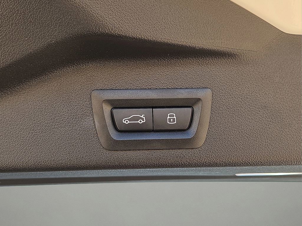 Used 2026 BMW X5 sDrive40i image 16