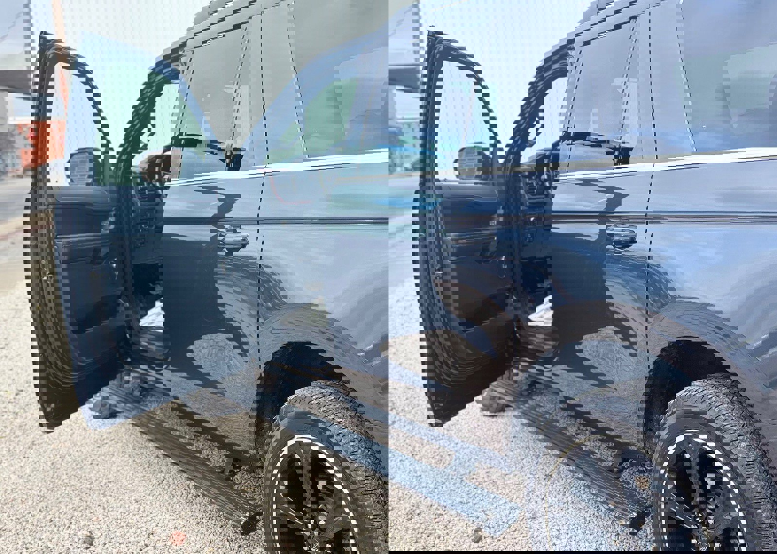 Certified 2022 Ford Expedition Max Limited image 21