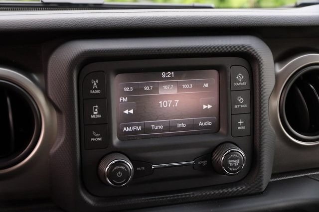 Used 2019 Jeep Wrangler Unlimited Sport AWD/4WD image 16