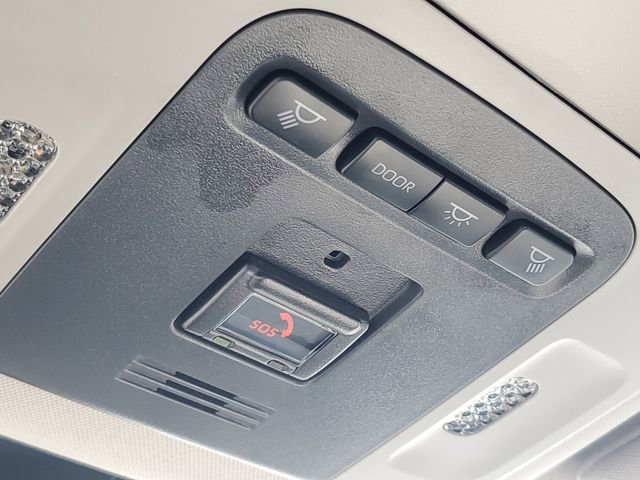 Used 2024 Toyota Camry XLE w/ Cold Weather Package FWD image 20