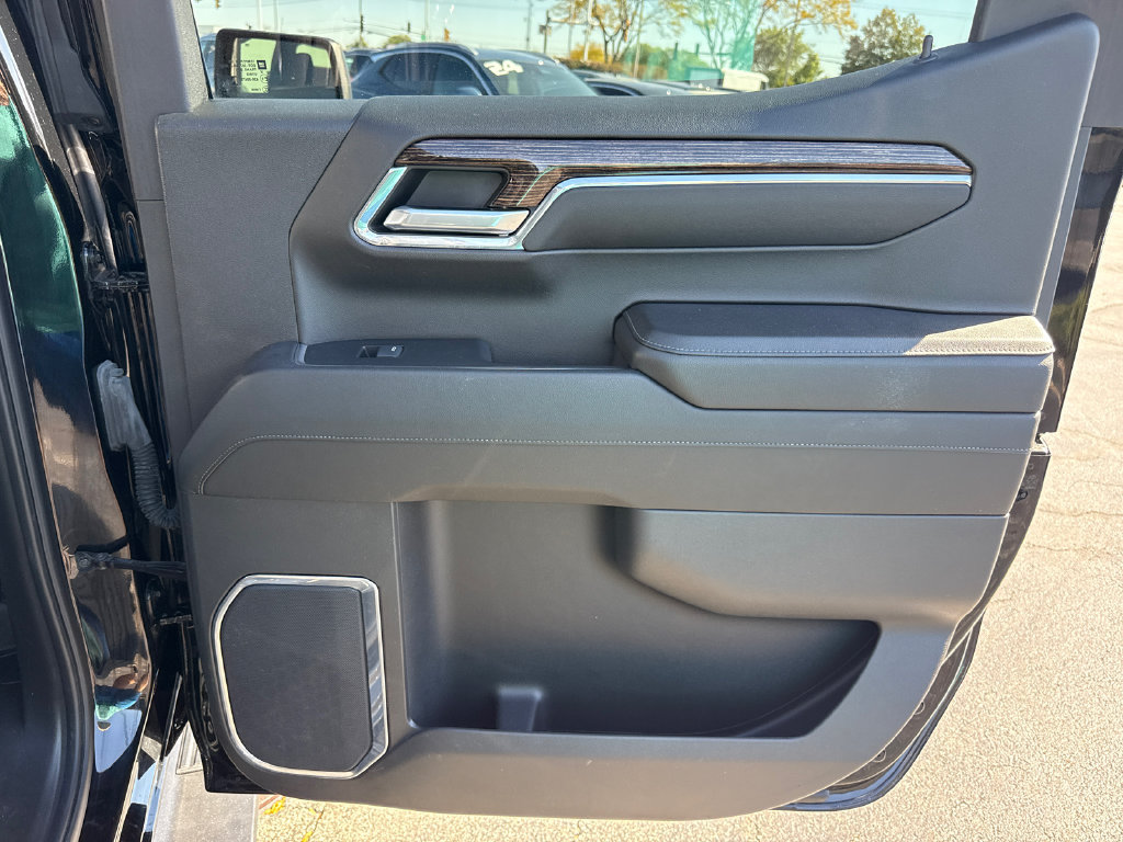 Certified 2024 GMC Sierra 1500 Elevation w/ LPO, Elevation Black Package AWD/4WD image 33