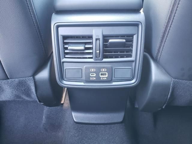 Certified 2025 Subaru Forester Premium AWD/4WD image 13