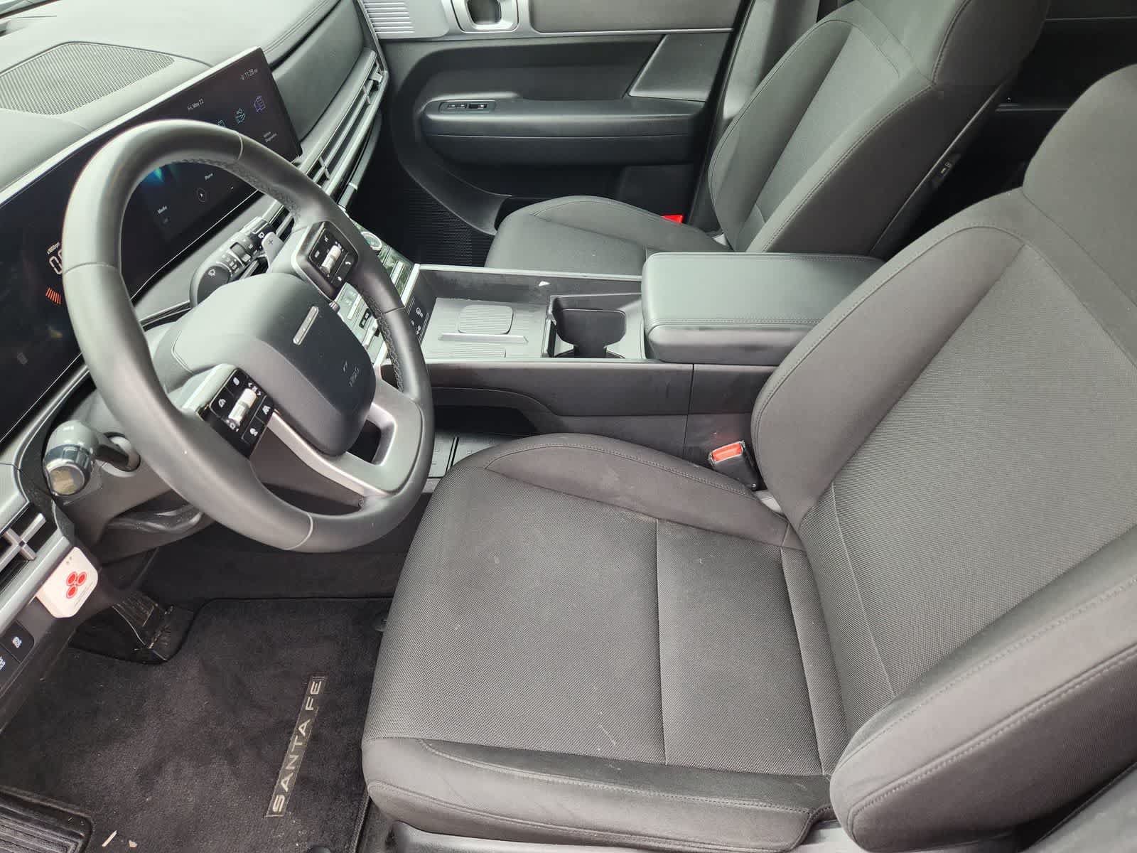 Used 2024 Hyundai Santa Fe SE FWD image 11
