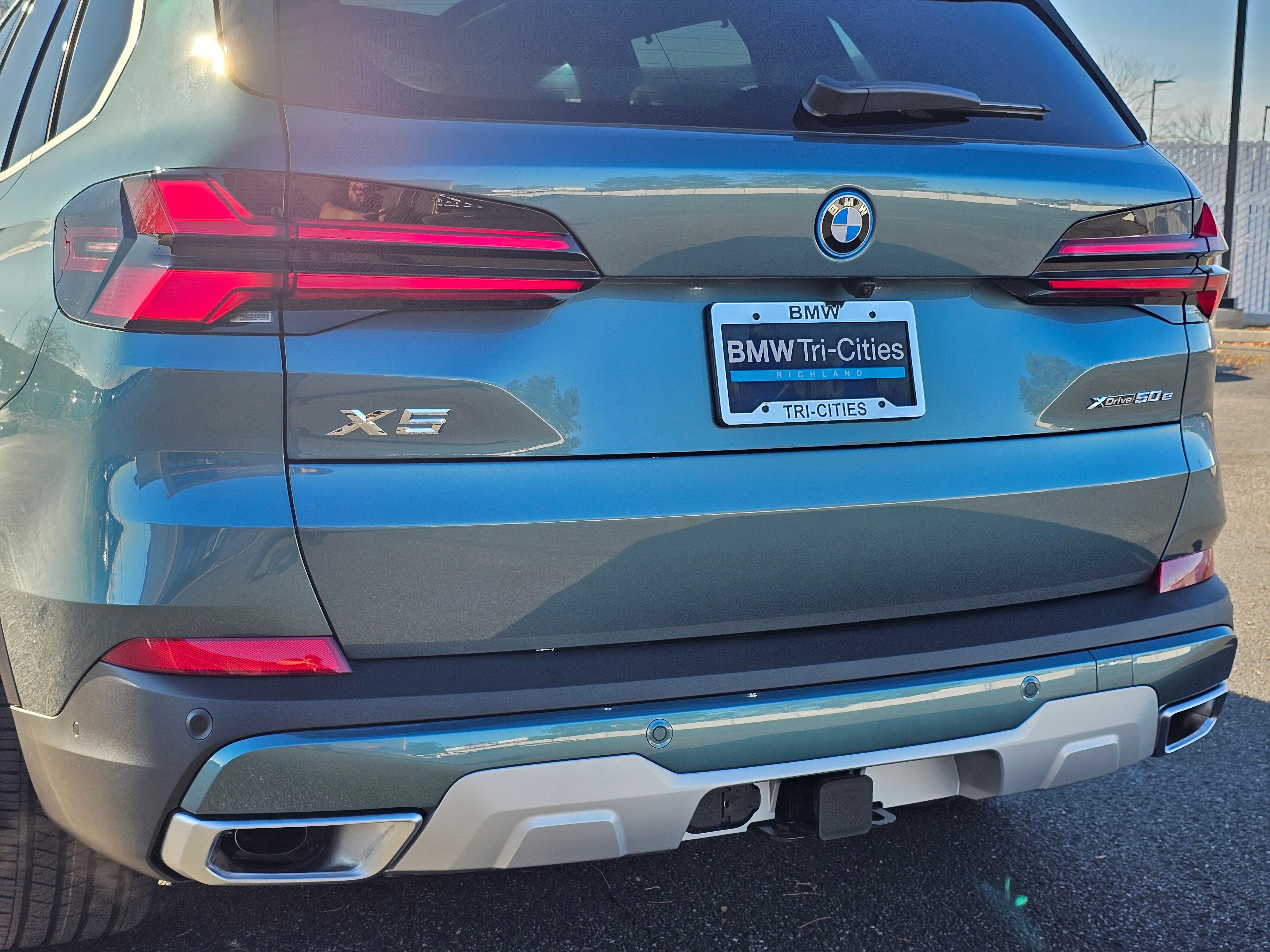 New 2026 BMW X5 xDrive50e w/ Executive Package image 7