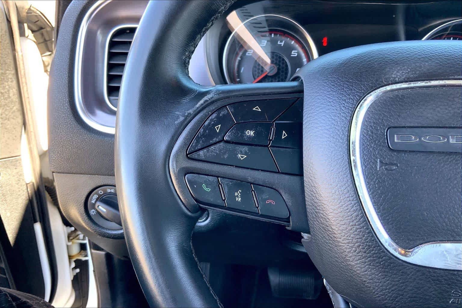 Used 2018 Dodge Charger SXT RWD image 23
