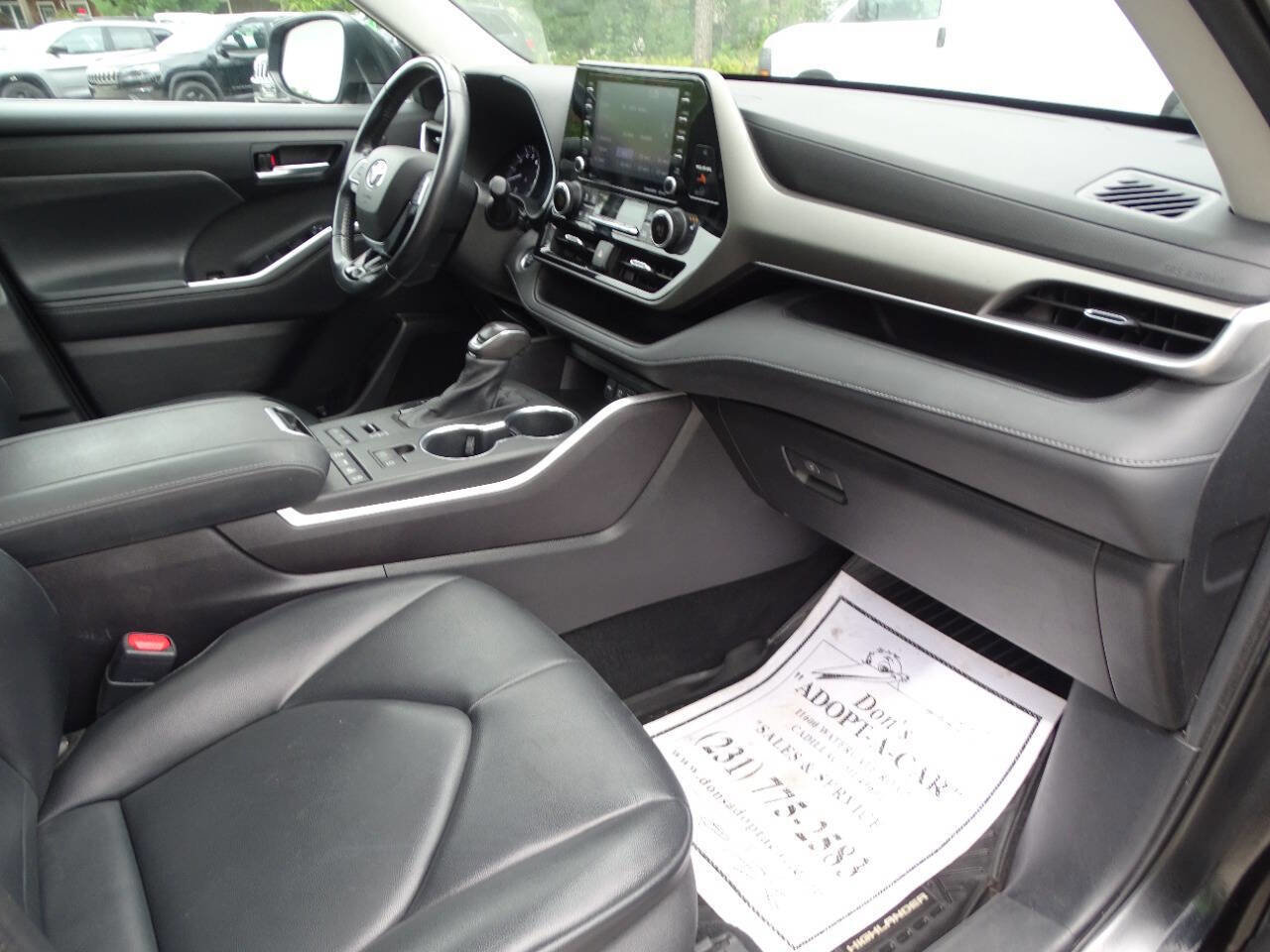 Used 2021 Toyota Highlander XLE image 44