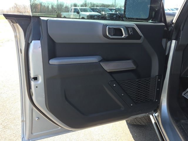 Certified 2022 Ford Bronco Black Diamond w/ Sasquatch Package image 19