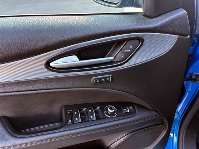 Used 2024 Alfa Romeo Stelvio Veloce image 18