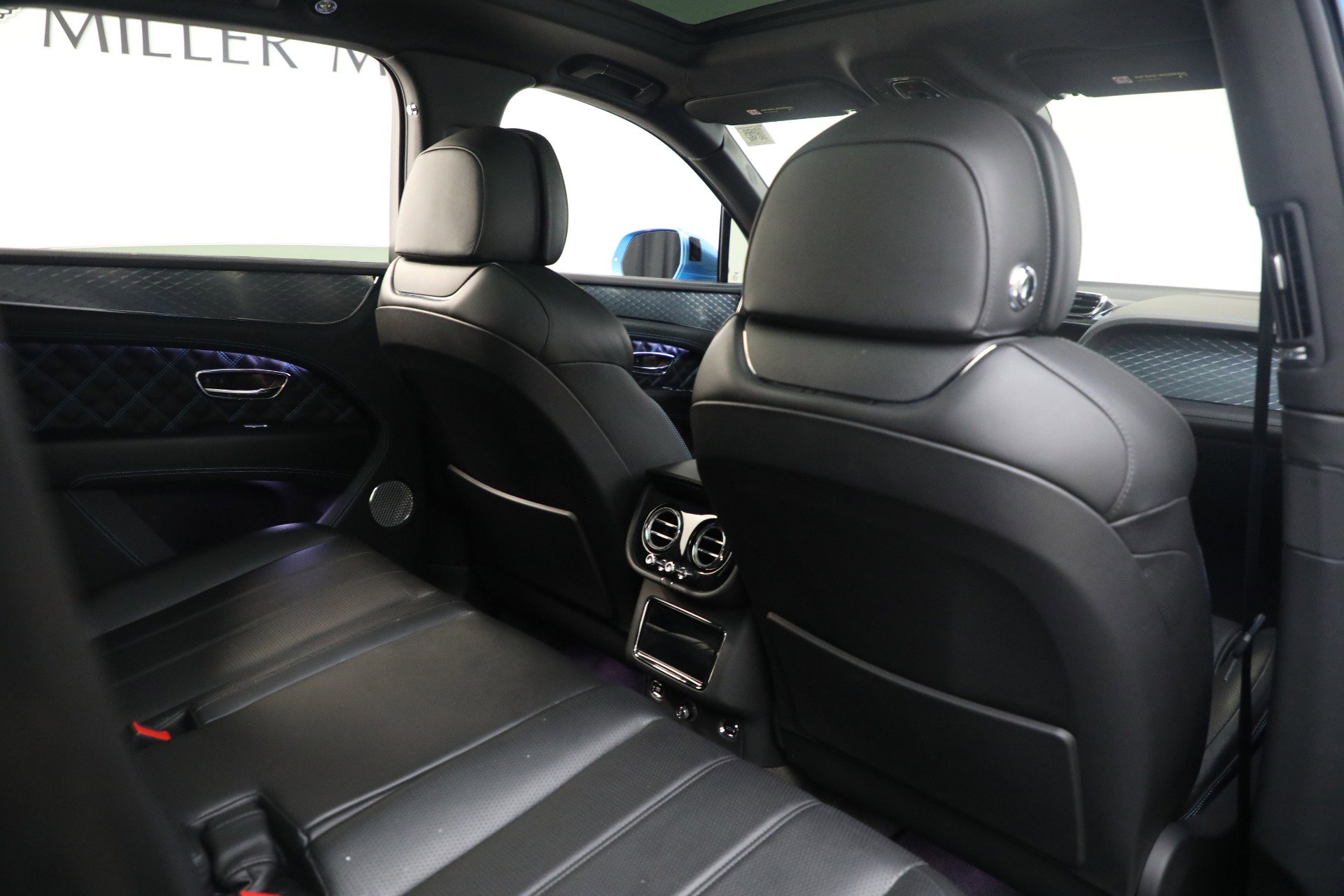 Certified 2021 Bentley Bentayga image 29