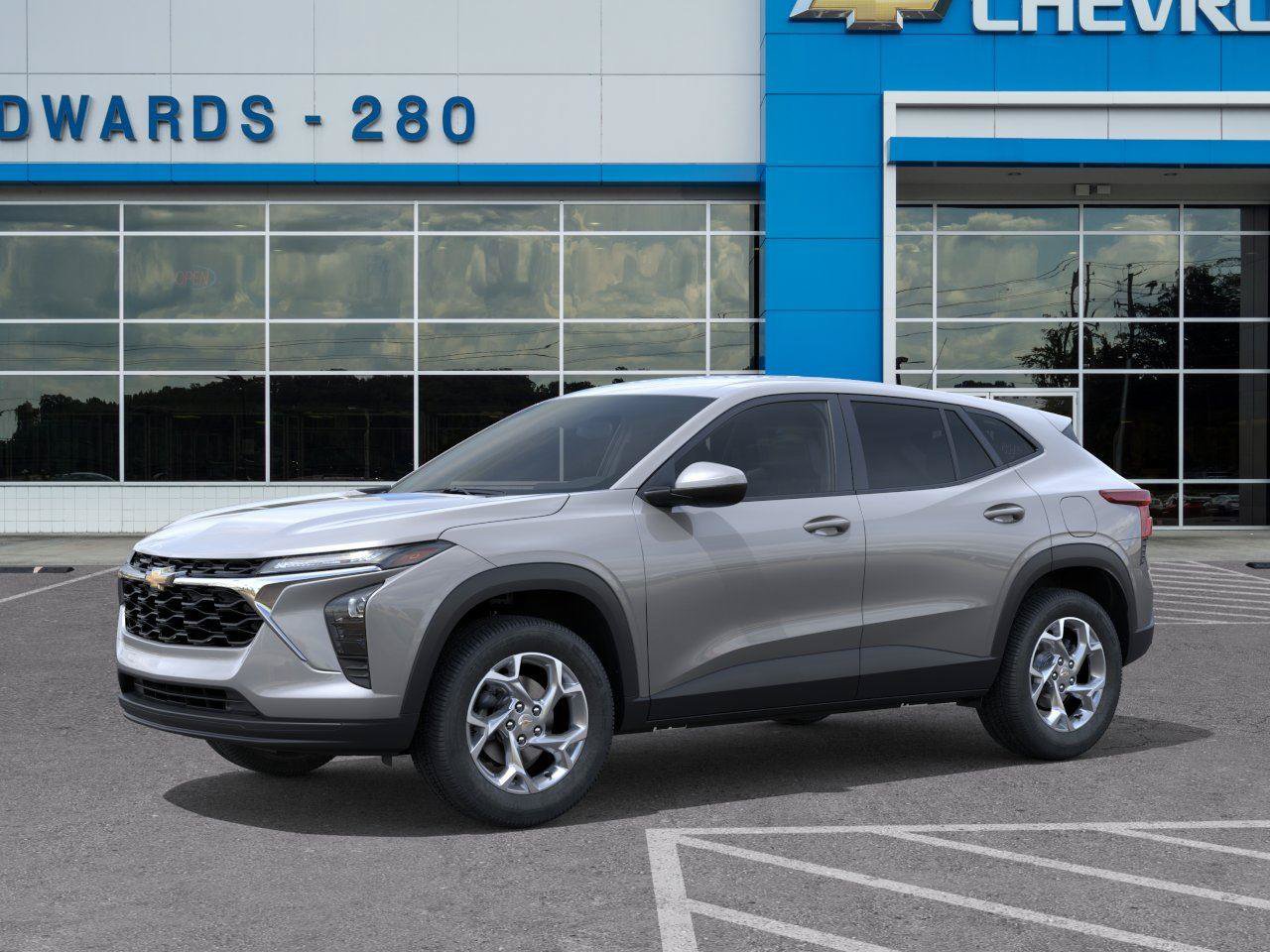 New 2026 Chevrolet Trax LS w/ LS Convenience Package FWD image 2
