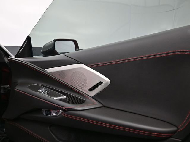 Used 2021 Chevrolet Corvette Stingray Premium Conv w/ Z51 Performance Package RWD image 23