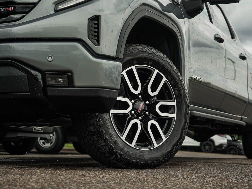 New 2026 GMC Sierra 1500 AT4 w/ AT4 Premium Package AWD/4WD image 6