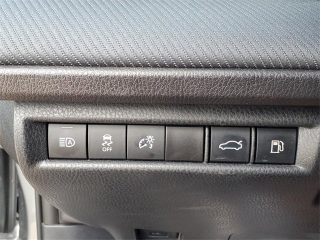 Used 2025 Toyota Camry SE image 22