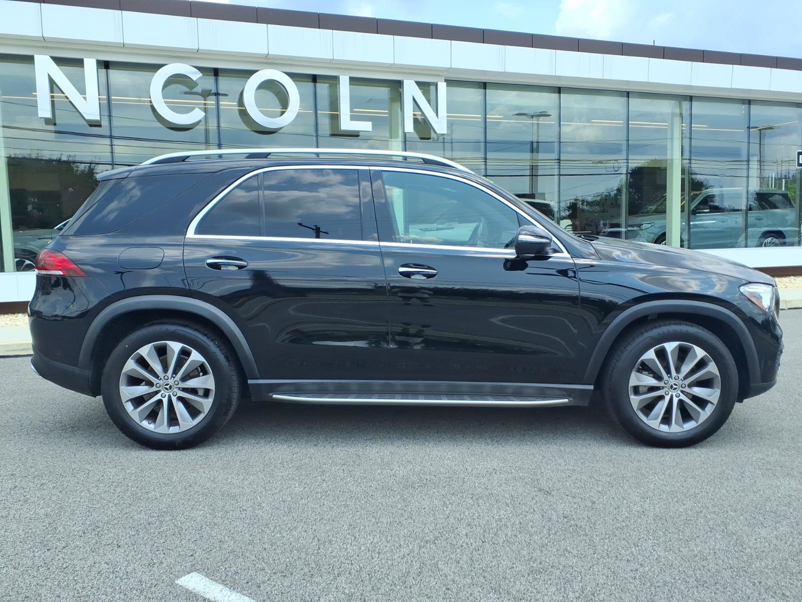 Used 2023 Mercedes-Benz GLE 350 4MATIC image 3
