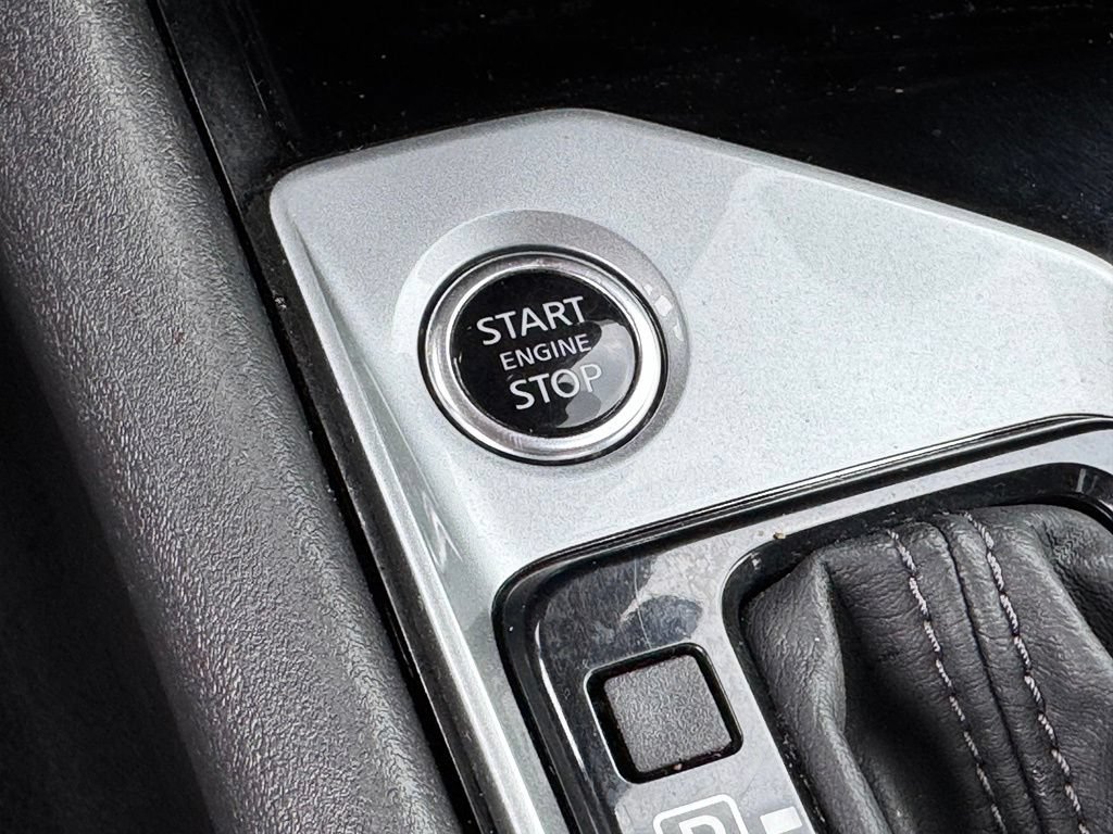 Used 2024 Nissan Altima 2.5 SV AWD/4WD image 17