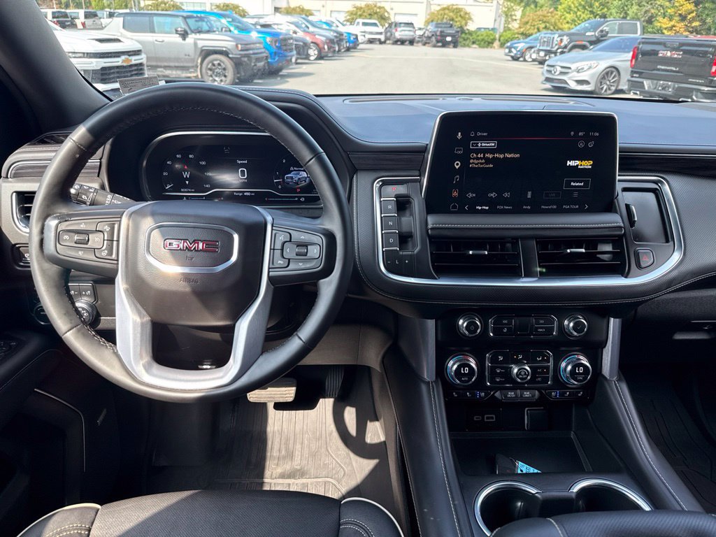 Used 2023 GMC Yukon SLT w/ SLT Premium Package AWD/4WD image 14