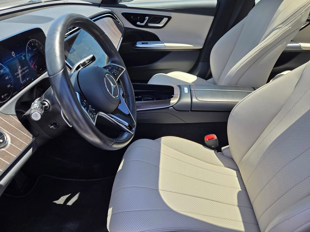 Used 2025 Mercedes-Benz E 350 Sedan w/ Winter Package image 19