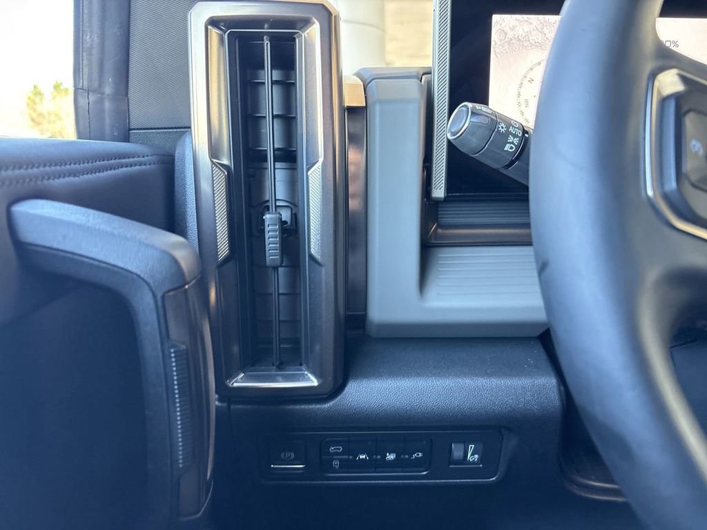 Certified 2025 GMC Hummer EV 2X image 18