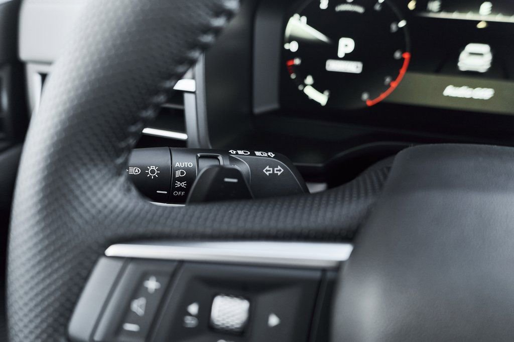 New 2026 Mitsubishi Outlander SEL FWD image 38