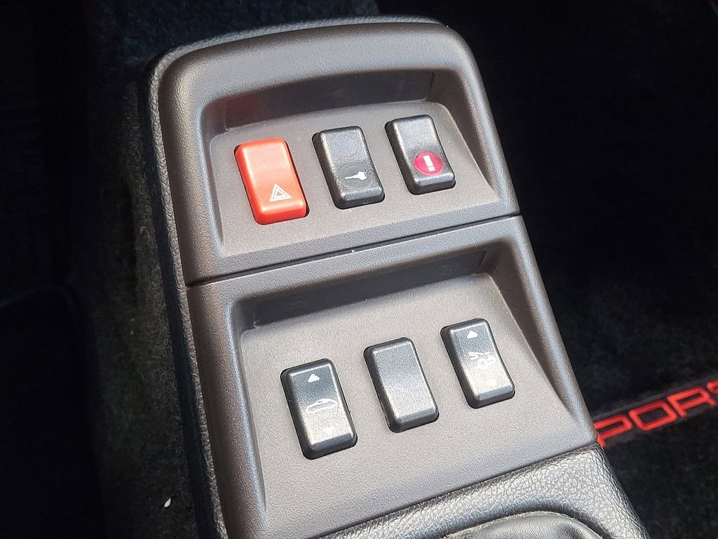 Used 1998 Porsche 911 Carrera image 14