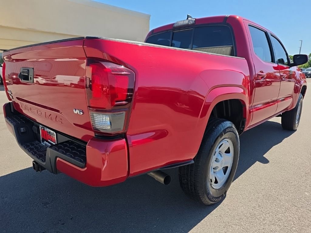 Used 2018 Toyota Tacoma SR w/ SR Convenience Package AWD/4WD image 5