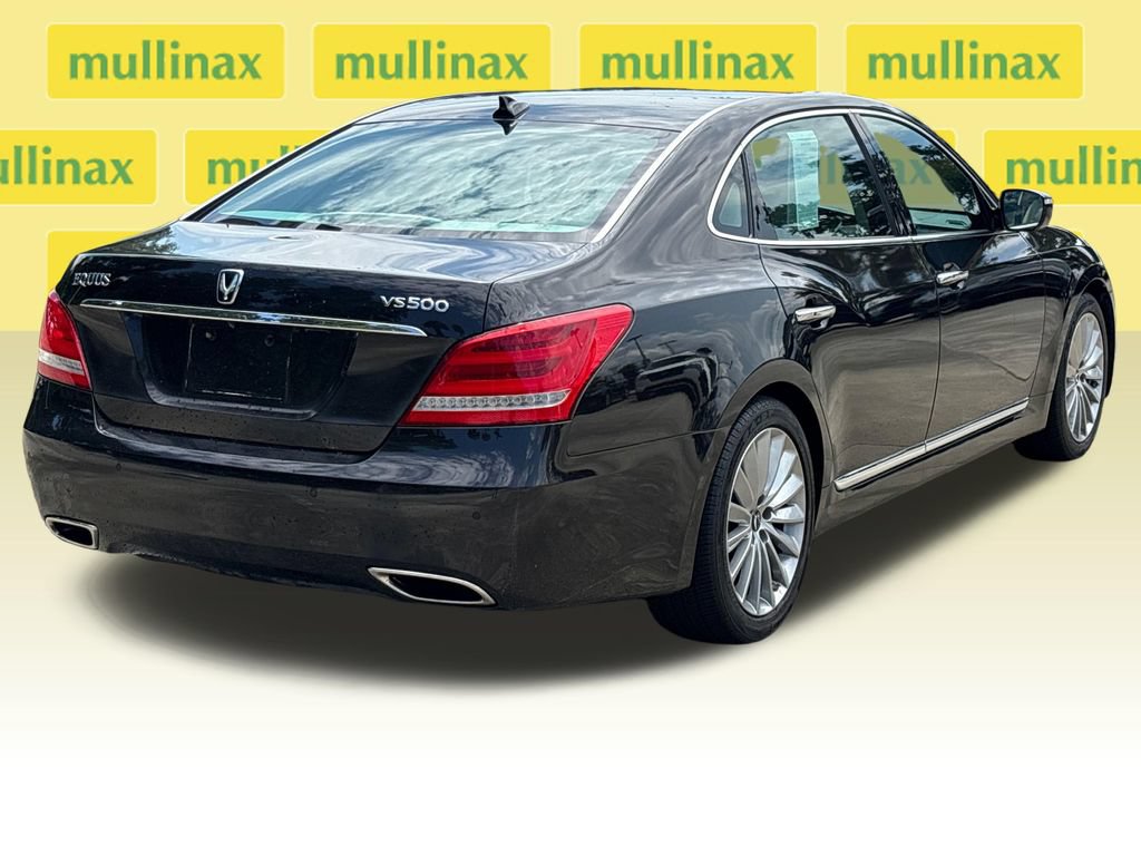 Used 2015 Hyundai Equus Signature RWD image 4
