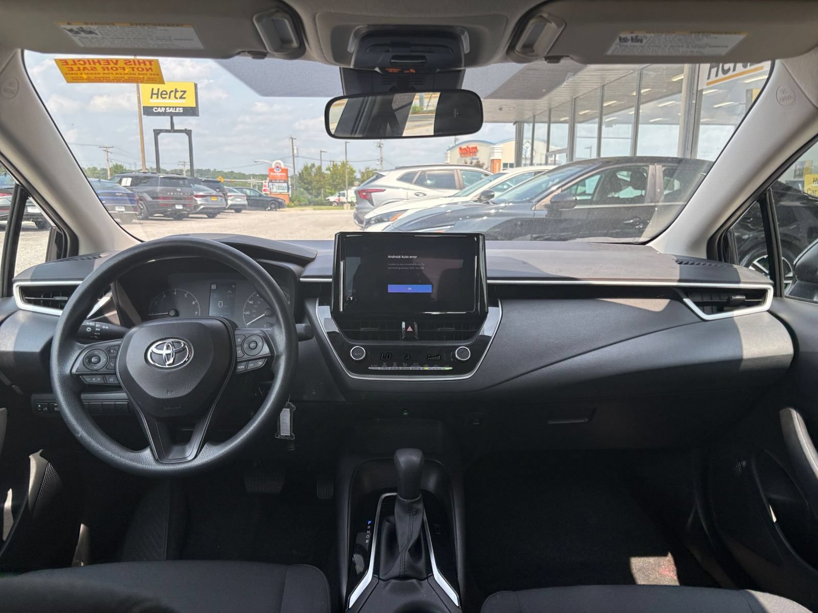 Used 2025 Toyota Corolla LE FWD image 31