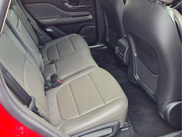 Used 2024 Lincoln Corsair Grand Touring AWD/4WD image 17