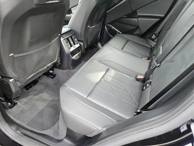 Used 2025 BMW X3 xDrive30i w/ Premium Package image 17