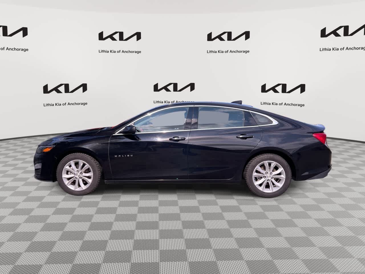 Used 2024 Chevrolet Malibu LT FWD image 1