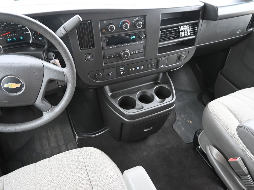 Used 2025 Chevrolet Express 3500 LT w/ LT Preferred Equipment Group image 14