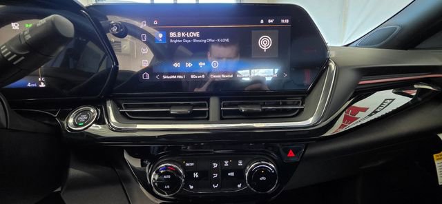 New 2026 Chevrolet Trax RS w/ Sunroof Package image 19