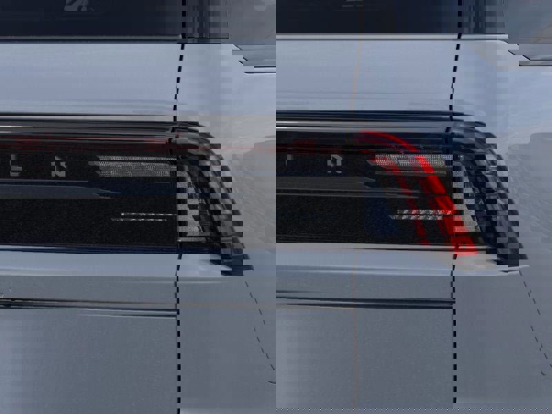 New 2025 Lincoln Navigator Reserve w/ Jet Appearance Package image 21